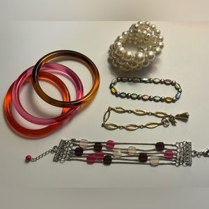 Bracelets 7pc Lot Vintage Jewelry Premier Sarah Coventry (lot J)